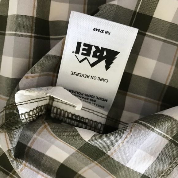 Rei Mens Sz M Green Plaid Mesh Armpits Shirt - Picture 8 of 8